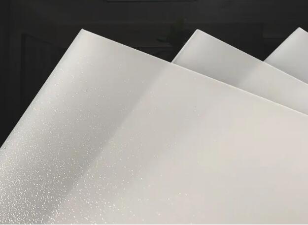 PC擴(kuò)散板抗UV紫外線嗎？