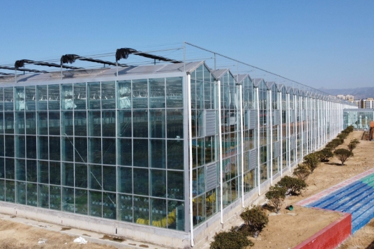 如何正確的搭建PC陽(yáng)光板花房？