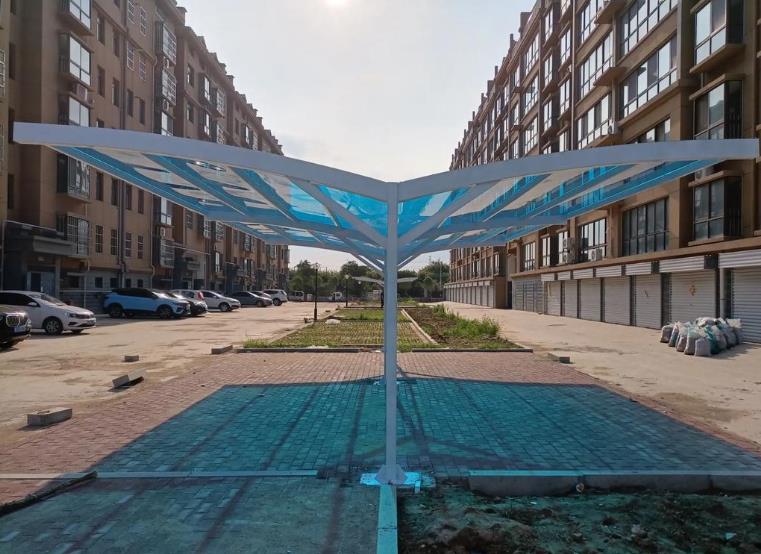 車棚雨棚用什么材料比較多？